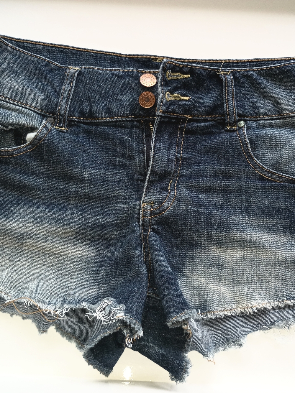 Refuge Womans Denim Shorts Size 6 Sandblast Booty Short Shorts Cut Offs